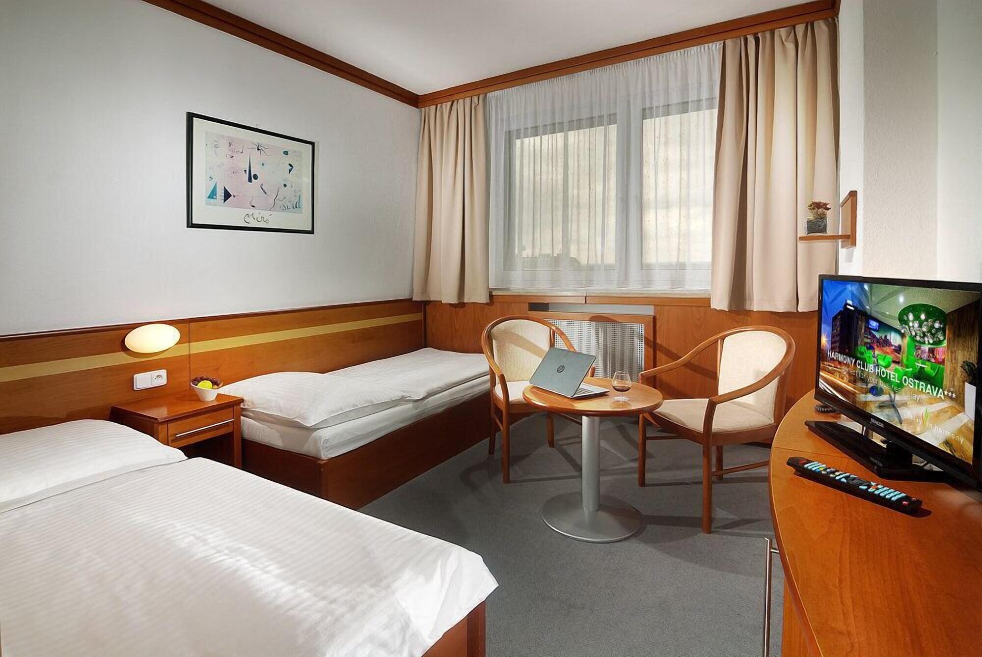 Harmony Club Hotel Ostrava Exteriör bild