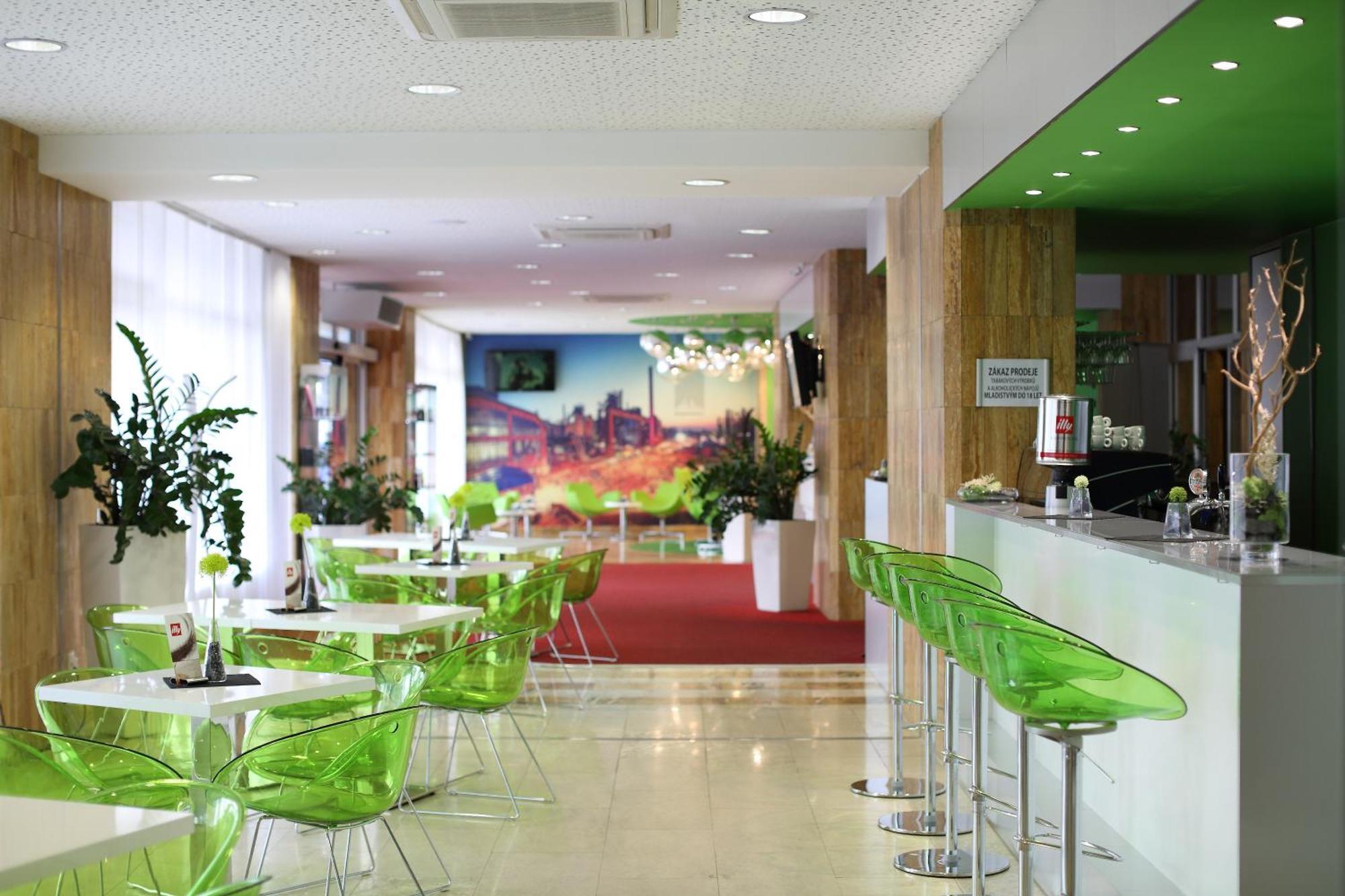 Harmony Club Hotel Ostrava Exteriör bild