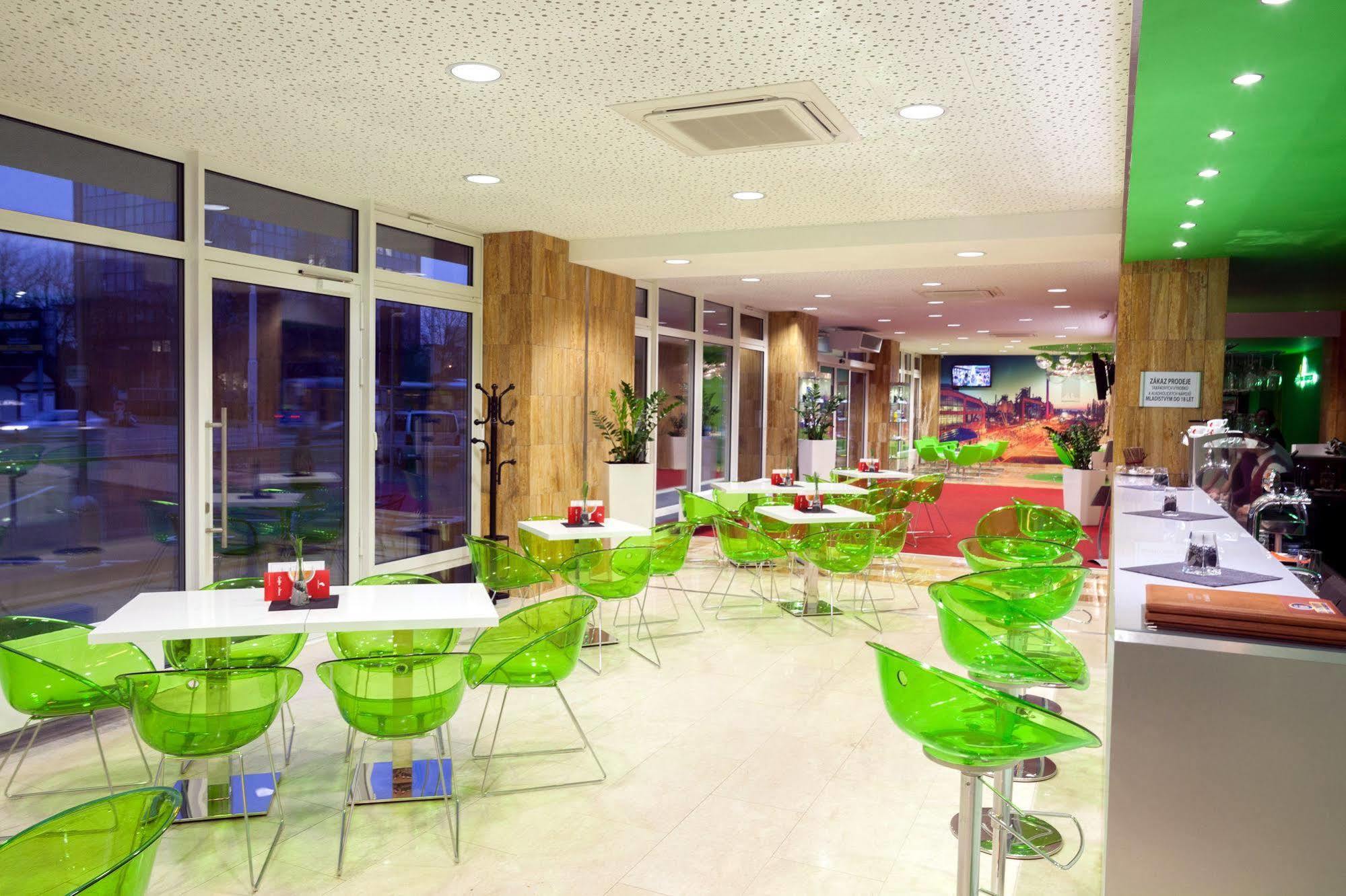 Harmony Club Hotel Ostrava Exteriör bild