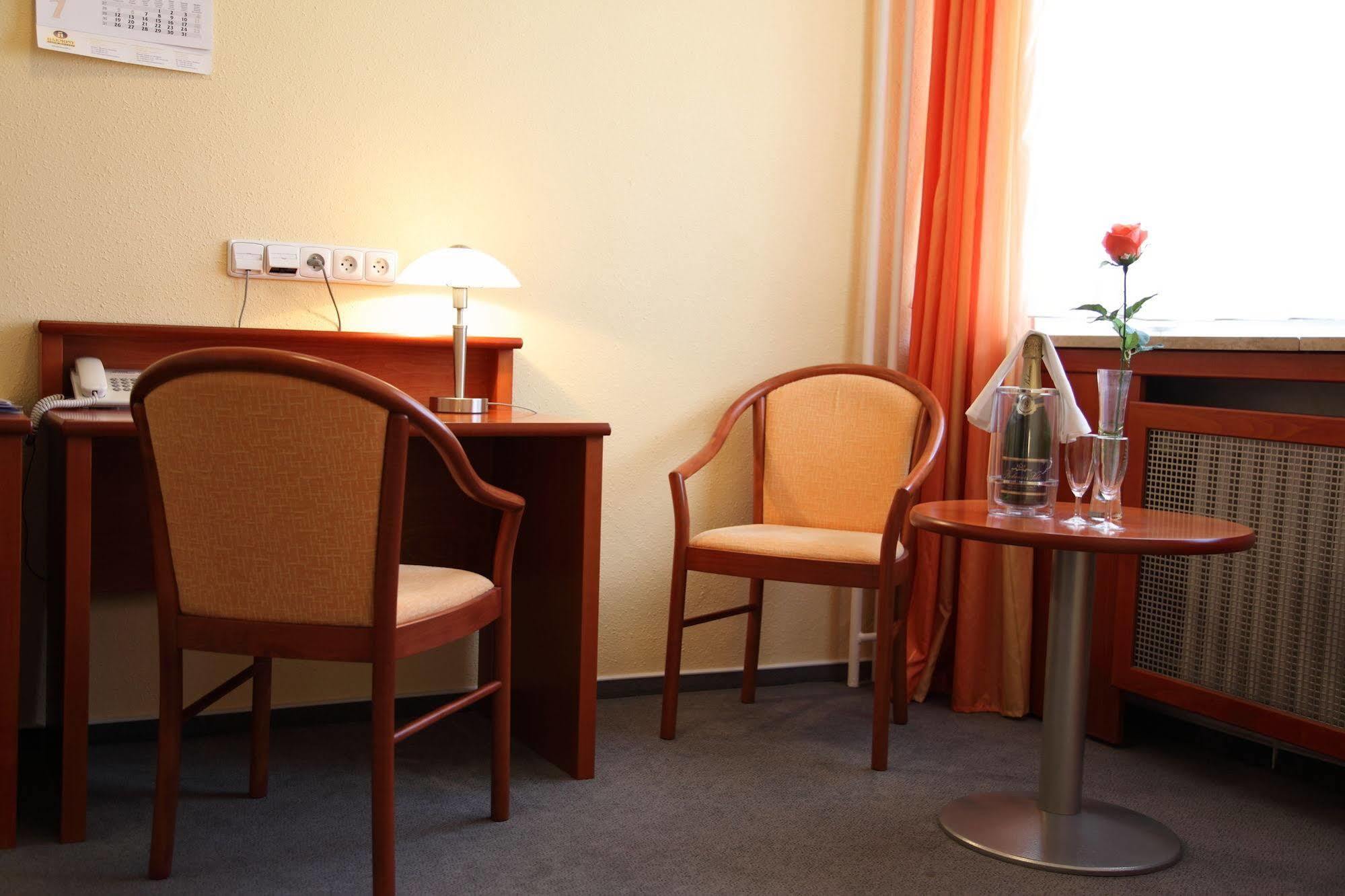 Harmony Club Hotel Ostrava Exteriör bild